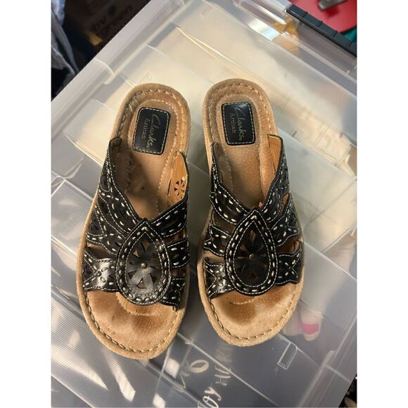 Clark’s artisan black sandals - Picture 7 of 7